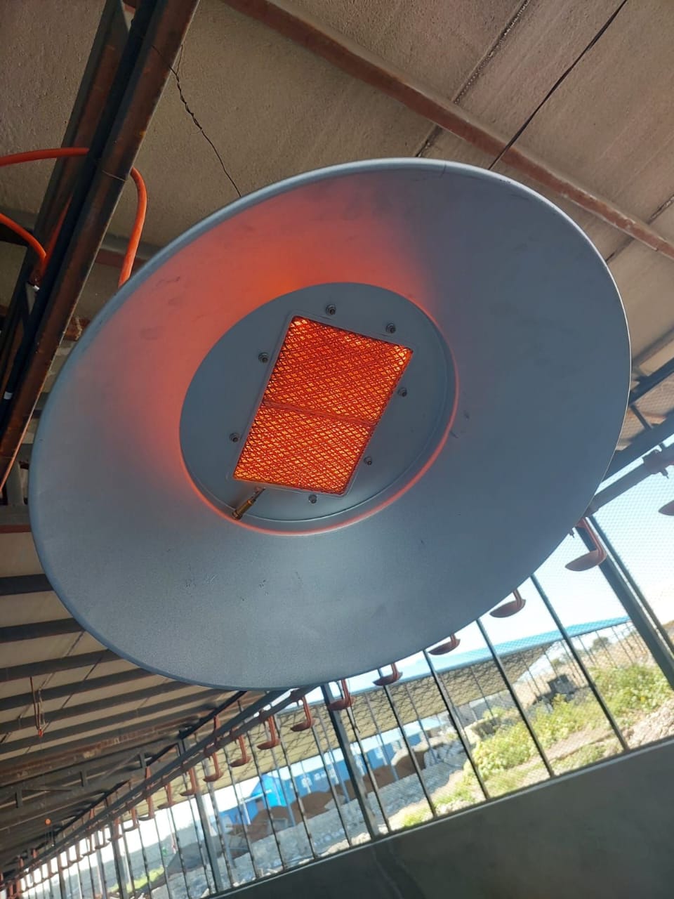 2000 birds gas brooder Kenya